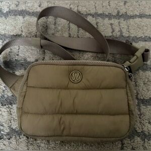 Lululemon Everywhere Belt Bag 2lb